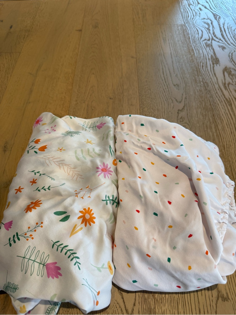 Kids Floral & Confetti Print silk crib sheets